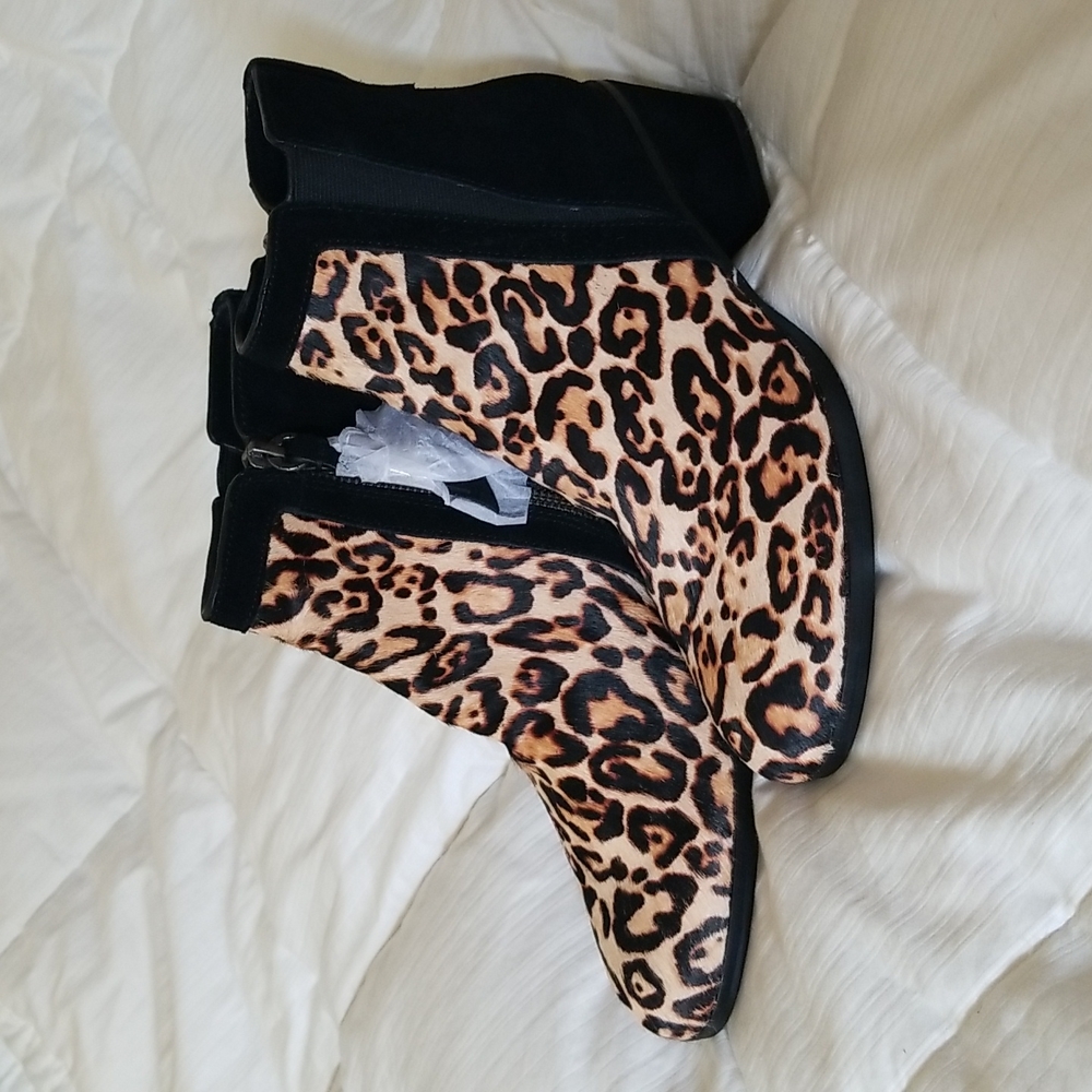 Splendid Boots Leopard boots size 6.5